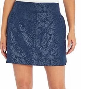✨NWT Orvis Women's Embossed Pull-On Travel Skort navy "Shattered Glass" print